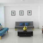 Room In Guest Room - C3-L Room Near The Sea With Pool Air Conditioning And Wifi